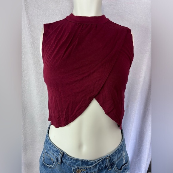 Tops - Sleeveless Crop Top Mock Neck Criss‎ Cross Front Burgundy Casual
